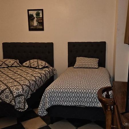 Hotel Valladolid Heredia Kültér fotó