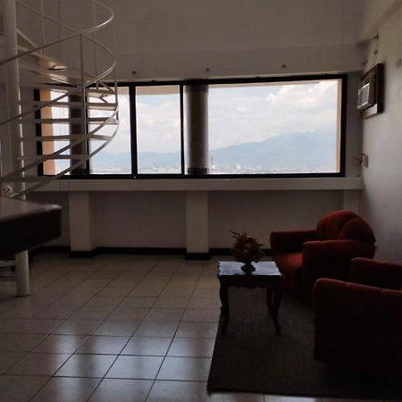 Hotel Valladolid Heredia Kültér fotó