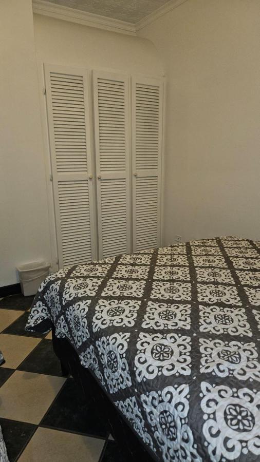 Hotel Valladolid Heredia Kültér fotó
