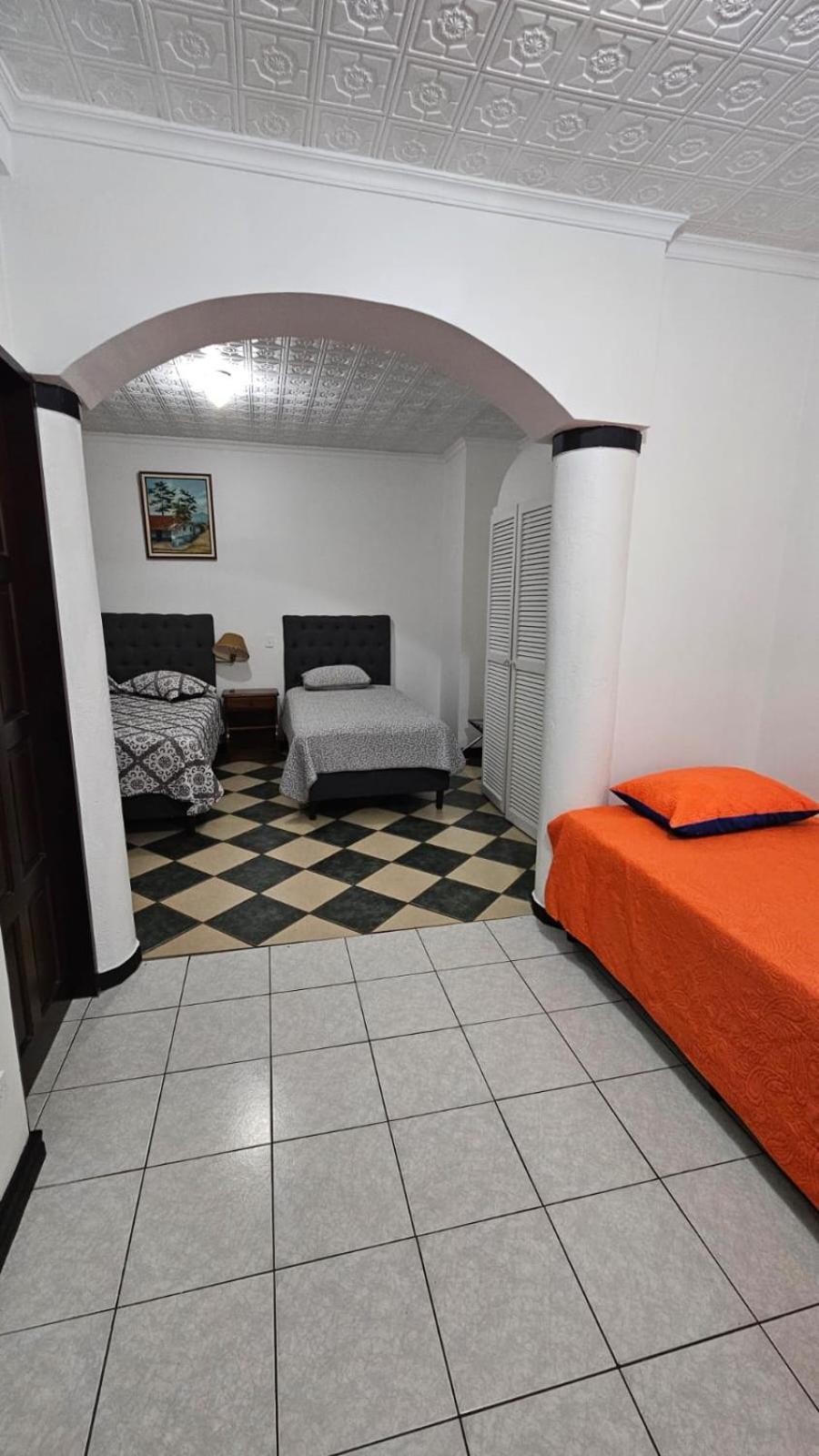 Hotel Valladolid Heredia Kültér fotó