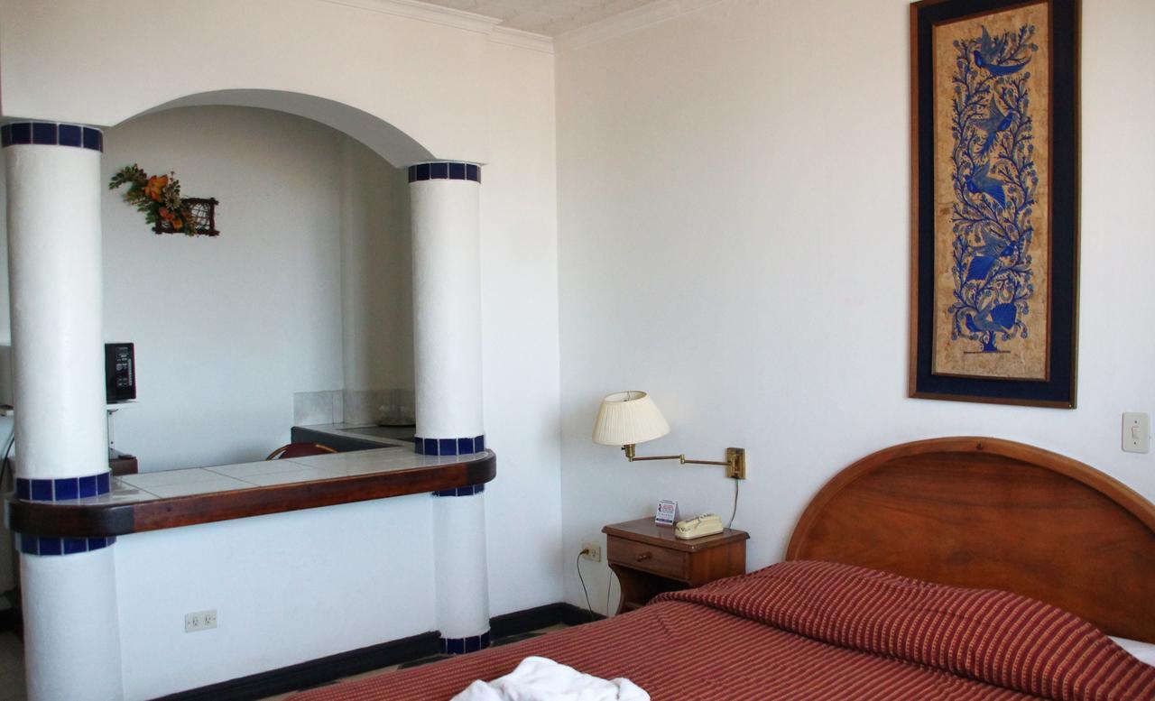 Hotel Valladolid Heredia Kültér fotó