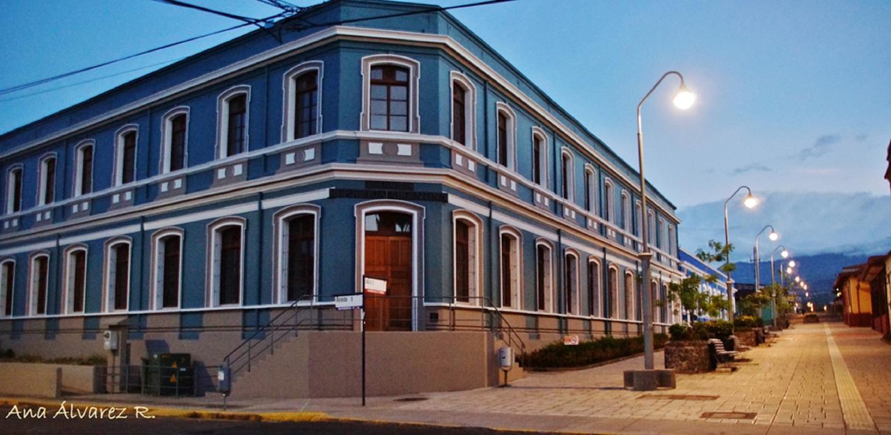 Hotel Valladolid Heredia Kültér fotó